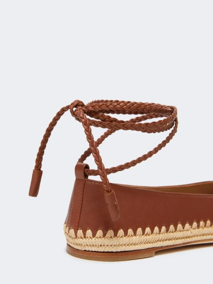Baleriny z nappa i rafii, kolor tytoniowy Baleriny z nappa i rafii, kolor tytoniowy