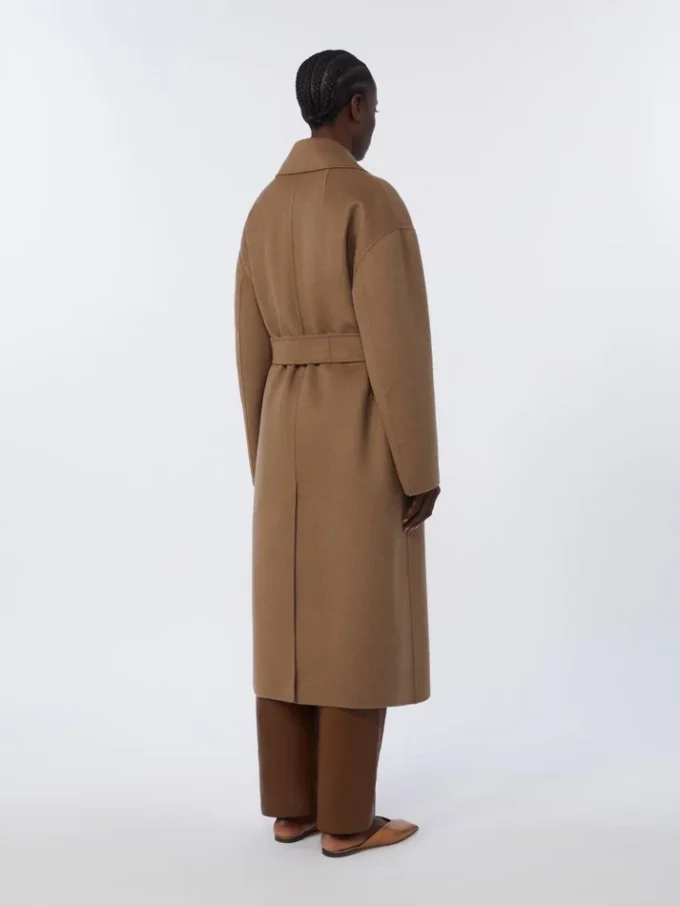 Długi płaszcz z wełnianej tkaniny typu broadcloth, kolor camel Długi płaszcz z wełnianej tkaniny typu broadcloth, kolor camel