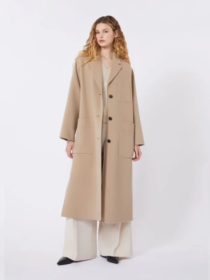 Kobieca satynowa bluzka, kolor nude Kobieca satynowa bluzka, kolor nude