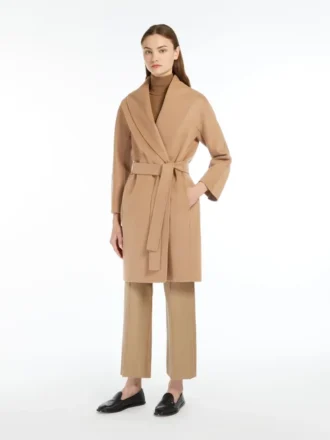 Dwustronny wełniany płaszcz typu robe, kolor camel