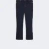 Idealnie dopasowane jeansy mini flare, kolor ultramaryna