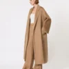Kultowy płaszcz Ludmilla, kolor camel Kultowy płaszcz Ludmilla, kolor camel