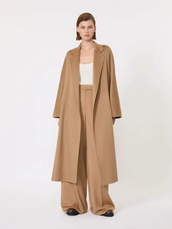 Kultowy płaszcz Ludmilla, kolor camel Kultowy płaszcz Ludmilla, kolor camel