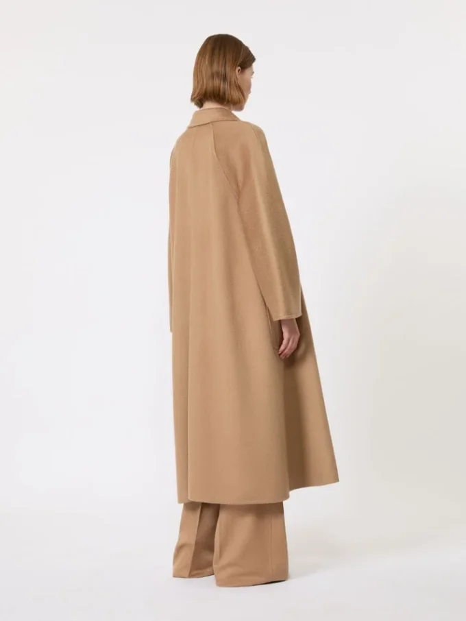 Kultowy płaszcz Ludmilla, kolor camel Kultowy płaszcz Ludmilla, kolor camel