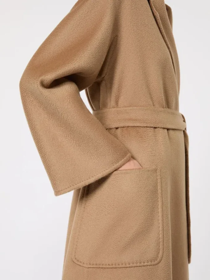 Kultowy płaszcz Ludmilla, kolor camel Kultowy płaszcz Ludmilla, kolor camel
