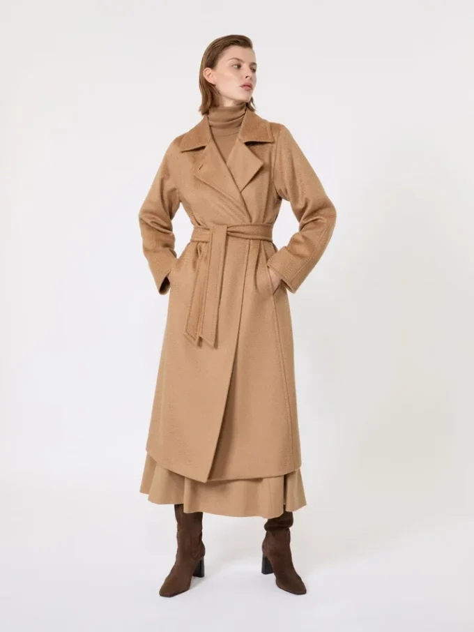 Kultowy płaszcz Manuela, kolor camel Kultowy płaszcz Manuela, kolor camel