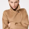 Kultowy płaszcz Manuela, kolor camel Kultowy płaszcz Manuela, kolor camel