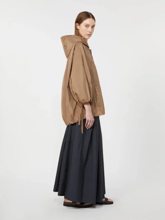 Kurtka z tafty hydrofobowej, kolor camel Kurtka z tafty hydrofobowej, kolor camel
