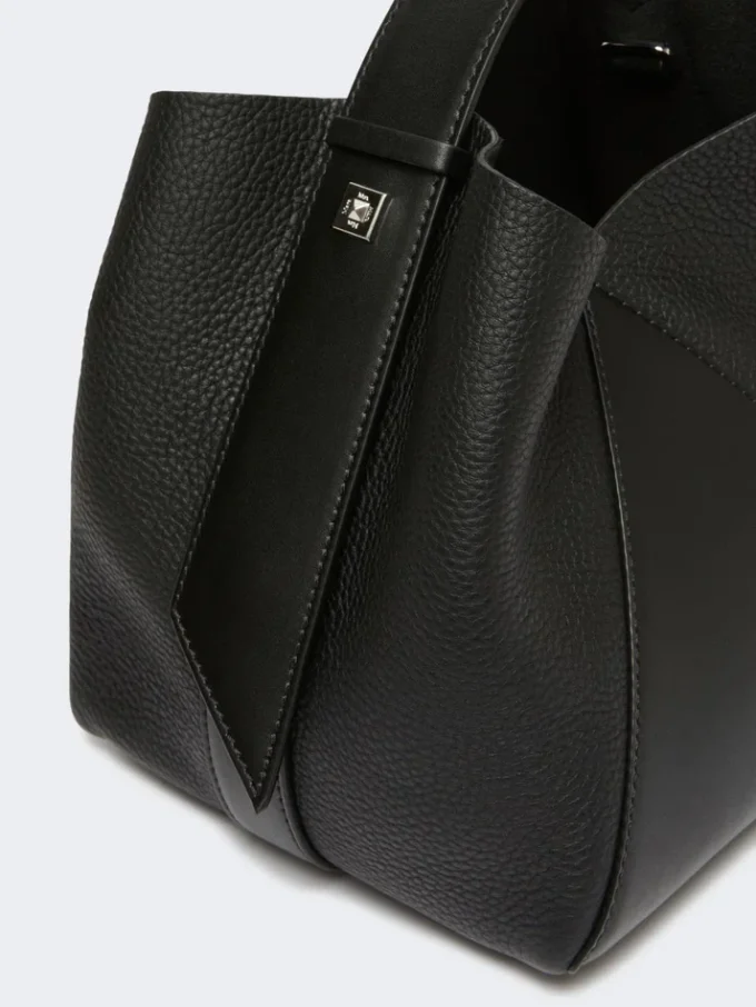 Mała torebka typu bucket, czarna