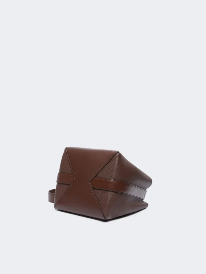 Mała torebka typu bucket, kolor kakaowy Mała torebka typu bucket, kolor kakaowy