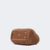 Mała torebka w kolorze camelowym z tkaniny teddy Mała torebka w kolorze camelowym z tkaniny teddy