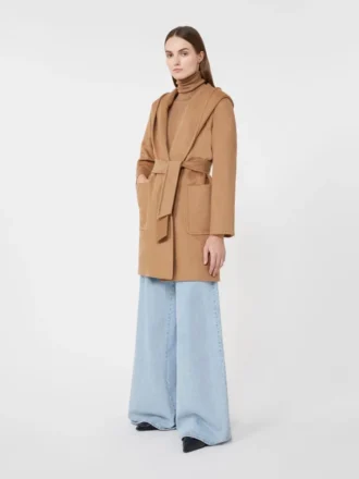 Płaszcz typu robe w kolorze camelowym Płaszcz typu robe w kolorze camelowym