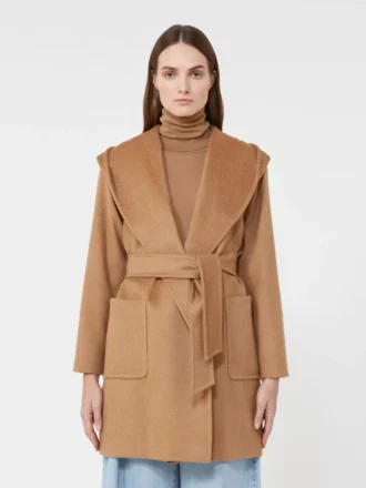 Płaszcz typu robe w kolorze camelowym Płaszcz typu robe w kolorze camelowym