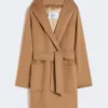 Płaszcz typu robe w kolorze camelowym Płaszcz typu robe w kolorze camelowym