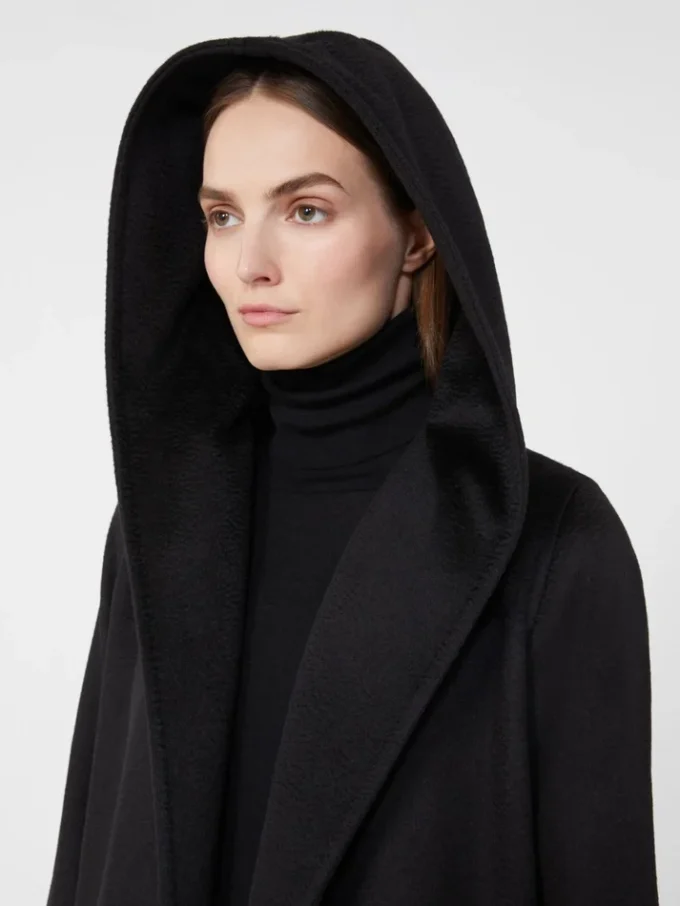 Płaszcz typu robe w kolorze camelowym, czarny Płaszcz typu robe w kolorze camelowym, czarny
