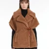Peleryna z tkaniny teddy, kolor camel