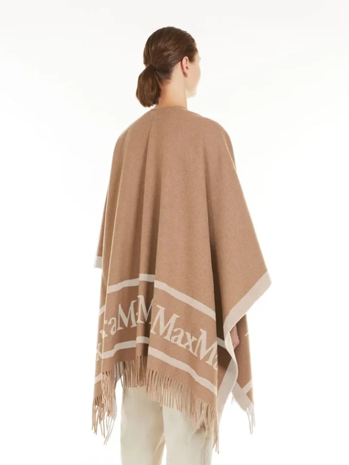 Ponczo z wełny żakardowej, kolor camel Ponczo z wełny żakardowej, kolor camel