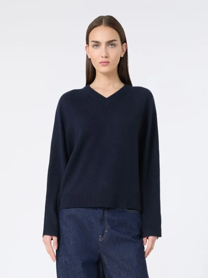 Sweter z kaszmiru z dekoltem w serek, granatowy Sweter z kaszmiru z dekoltem w serek, granatowy