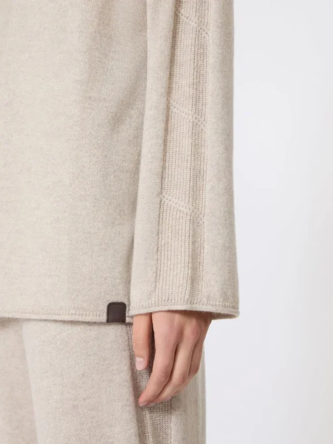 Sweter z przędzy kaszmirowej, beżowy Sweter z przędzy kaszmirowej, beżowy