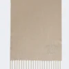 Szala z czystego kaszmiru z monogramem, kolor piaskowy Szala z czystego kaszmiru z monogramem, kolor piaskowy