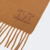 Szala z kaszmiru z haftowanym monogramem, kolor tytoniowy Szala z kaszmiru z haftowanym monogramem, kolor tytoniowy