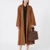 Torebka Max Mara Whitney 6 – średnia, bursztynowo-brązowa Torebka Max Mara Whitney 6 – średnia, bursztynowo-brązowa